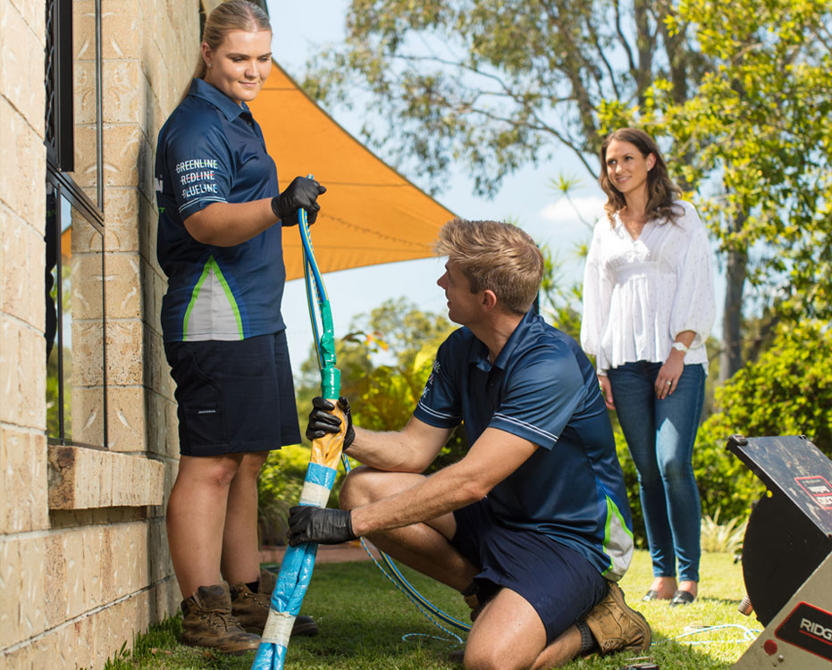 How to Fix Leaky Pipes in Minutes: Expert Plumber Shares Top Tips